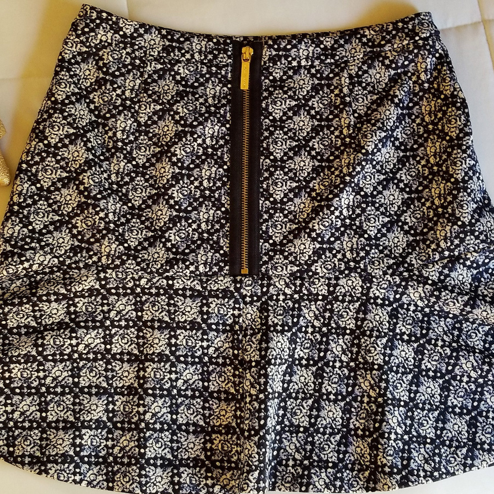 Adorable Michael Kors Zippered Skirt